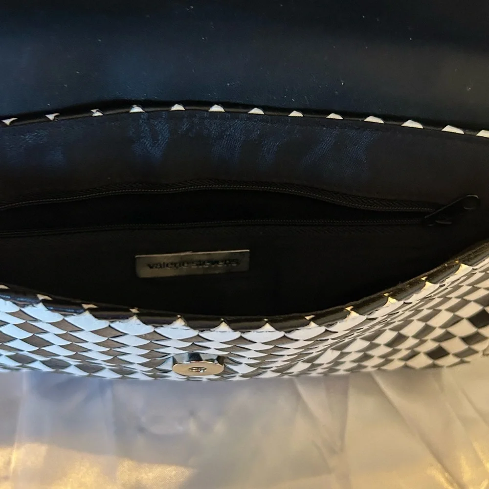 Valerie Stevens Woven Black White Leather Purse Snap‎ Closure 8”x11”. NWT